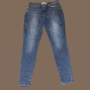 Signature Levi Mid Rise- Womens Jeans | 14M W32 L30